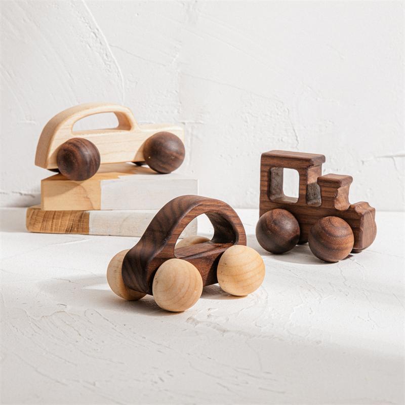Simple wooden toy car/train