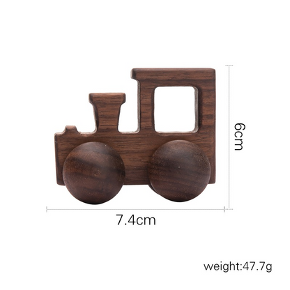 Tog i tre #8 – valnøtt, 7,4 × 6 cm